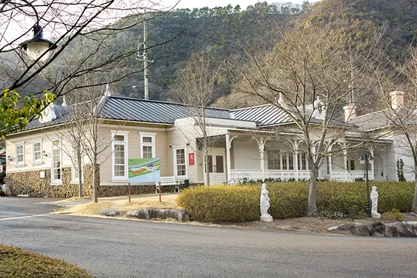 サクラヒルズ創寫舘